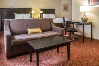 Comfort Inn & Suites LaGuardia Airport - Queens - 5