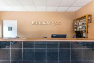 Rodeway Inn Sandusky North - 2