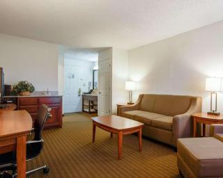 Spark By Hilton Muskogee - 1