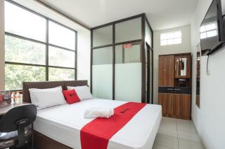 RedDoorz near Eka Hospital BSD City - 0