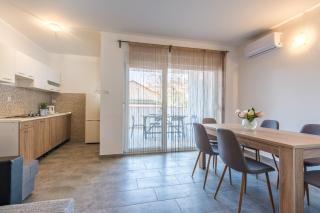 Pasko 4 modern furnished ap for 7 - Novalja - 0