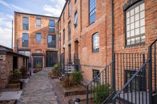 Elliot Oliver - Modern 2 Bedroom Town Centre Apartment - Cheltenham - 4