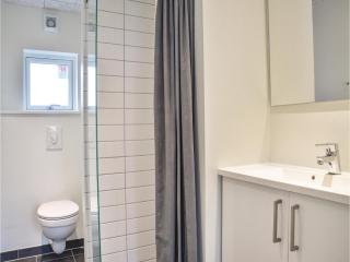 Two-Bedroom Holiday Home Ringkøbing 04 - Søndervig - 5