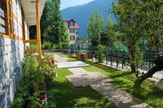 Hotel Mountain Trail Manali - 9