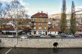 MAROON Free Parking - Sarajevo - 8