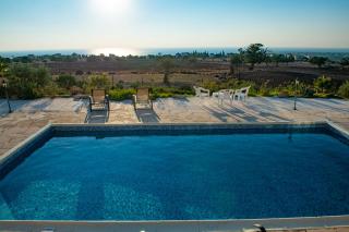 Hermes Villa - Coral Bay - 5