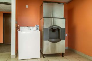 Motel 6-Albert Lea, MN - Albert Lea - 5