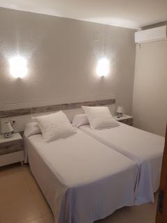Hostal Ondina - Begur - 2