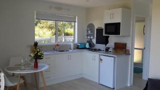 Four Huia - Oneroa - 3