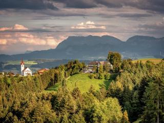 Landgasthof Hotel Menzberg - Menzberg - 0