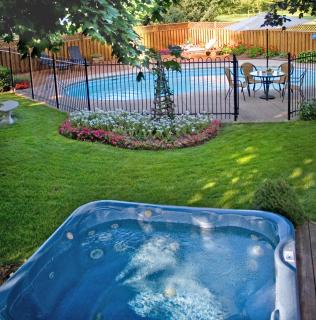 A Li'l Bit of Eden - Niagara on the Lake - 9