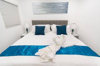 Stylish 1BR Walk to the Beach 1 - Hollywood - 4