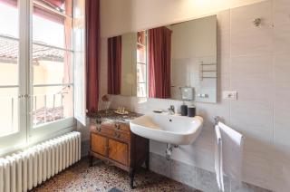 Bocchi Elegant Apartment - Bologna - 4
