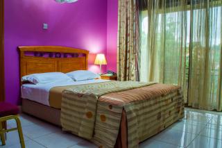 Landmark View Hotel - 9