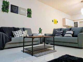 Puchong 8-12 pax 5min LRT Cozy Apartment IOI Mall - Puchong - 6