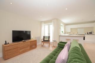 The Mews - 2 Bedroom Luxury, Spacious House With Free Parking - York - 2