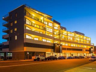 Modern & Cozy Unit Just Steps from Terrigal Beach - Terrigal - 5
