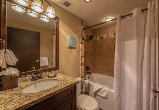 Sundial condo in Canyons Village, patio, outdoor pool & hot tubs, walk to hiking & biking B508 - Park City - 6