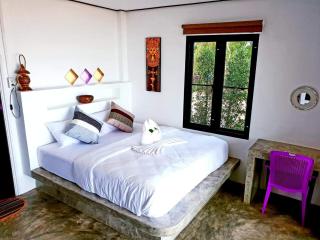 Sabai Sabai Beach Bungalows - 3