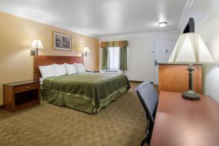Rodeway Inn Adelanto US 395 - Adelanto - 3