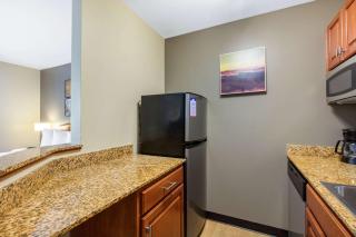 Suburban Studios Birmingham Homewood I-65 - 3