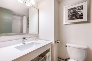 Quality Inn & Conference Centre - Orillia - 1
