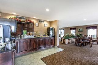 Quality Inn Andalusia - 9