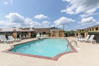 Quality Inn Andalusia - 5