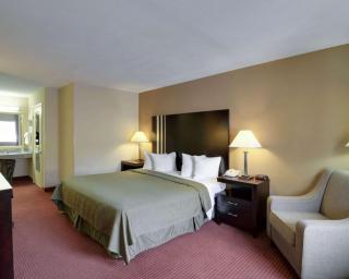 Quality Inn & Suites Clarksville - Clarksville - 5