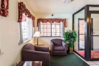 Econo Lodge & Suites Brinkley - Brinkley - 8