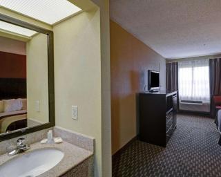 Quality Inn & Suites Pine Bluff - Pine Bluff - 1