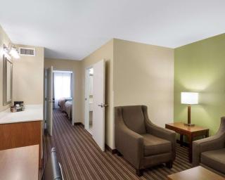 Comfort Inn & Suites Fayetteville-University Area - Fayetteville - 5