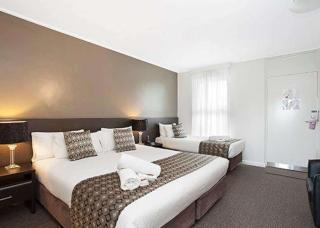 Comfort Inn Western - 1