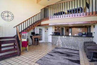 Quality Inn & Suites Phoenix NW - Sun City - Youngtown - 6