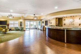 Comfort Suites Fresno River Park - 8