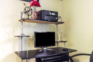 Rodeway Inn & Suites - Hayward - 3