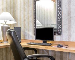 Comfort Suites Palm Desert I-10 - Palm Desert - 3