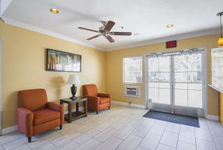 Quality Inn Fresno Yosemite Airport - Fresno - 4