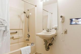 Rodeway Inn Wine Country - Rohnert Park - 6