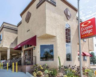 Econo Lodge Inn & Suites Fallbrook Downtown - Fallbrook - 9