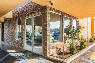 Quality Inn & Suites near Downtown Bakersfield - Bakersfield - 3