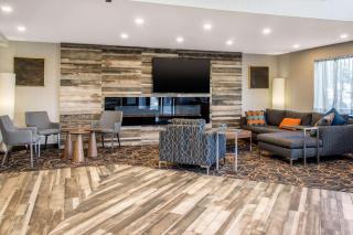 Comfort Inn Aeroport - Dorval - 4