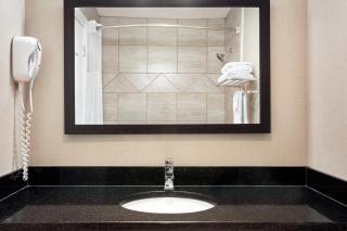 Days Inn by Wyndham Sylvan Lake - Sylvan Lake - 3