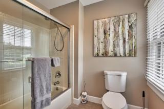 Pleasanton Courtyard Bed and Breakfast - Fayetteville - 2