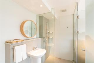 Zen Tea House Elephant Trunk Hill Park船舍茶椐象山店 - 1