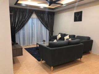 Meena's Apartment @ The Quintet - 1