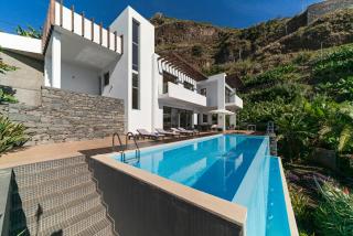 OurMadeira - The Designhouse, contemporary - Arco da Calheta - 9