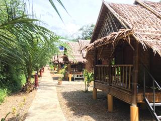 Khaosok Bamboo Huts Resort - Khao Sok National Park - 8