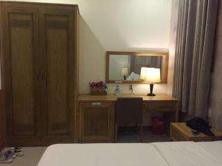 Elegant Hotel - Pleiku - 7