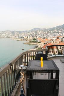 Holiday Suites Hotel & Beach Resort - 1